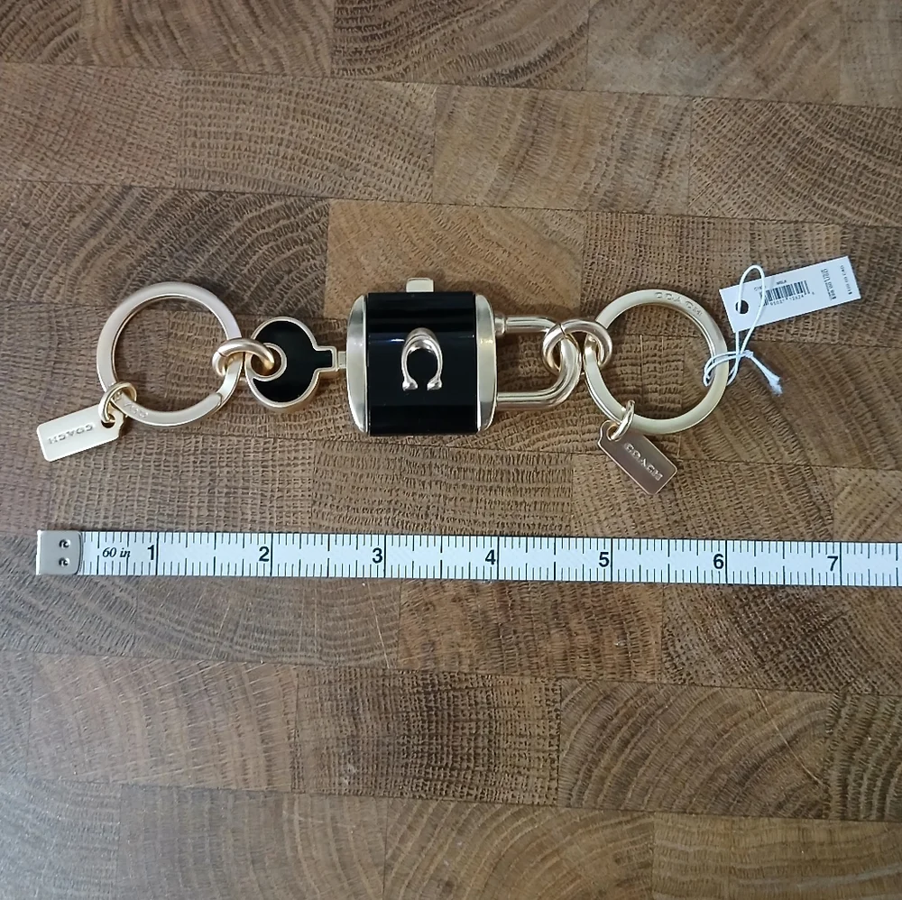 🆕️ Coach Keychain - Picture 5 of 5